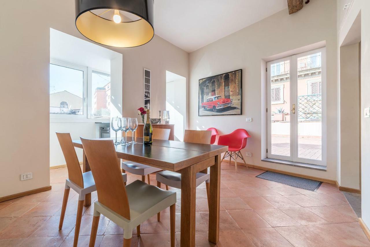 Apartment Monti Stunning With Terrace Rom