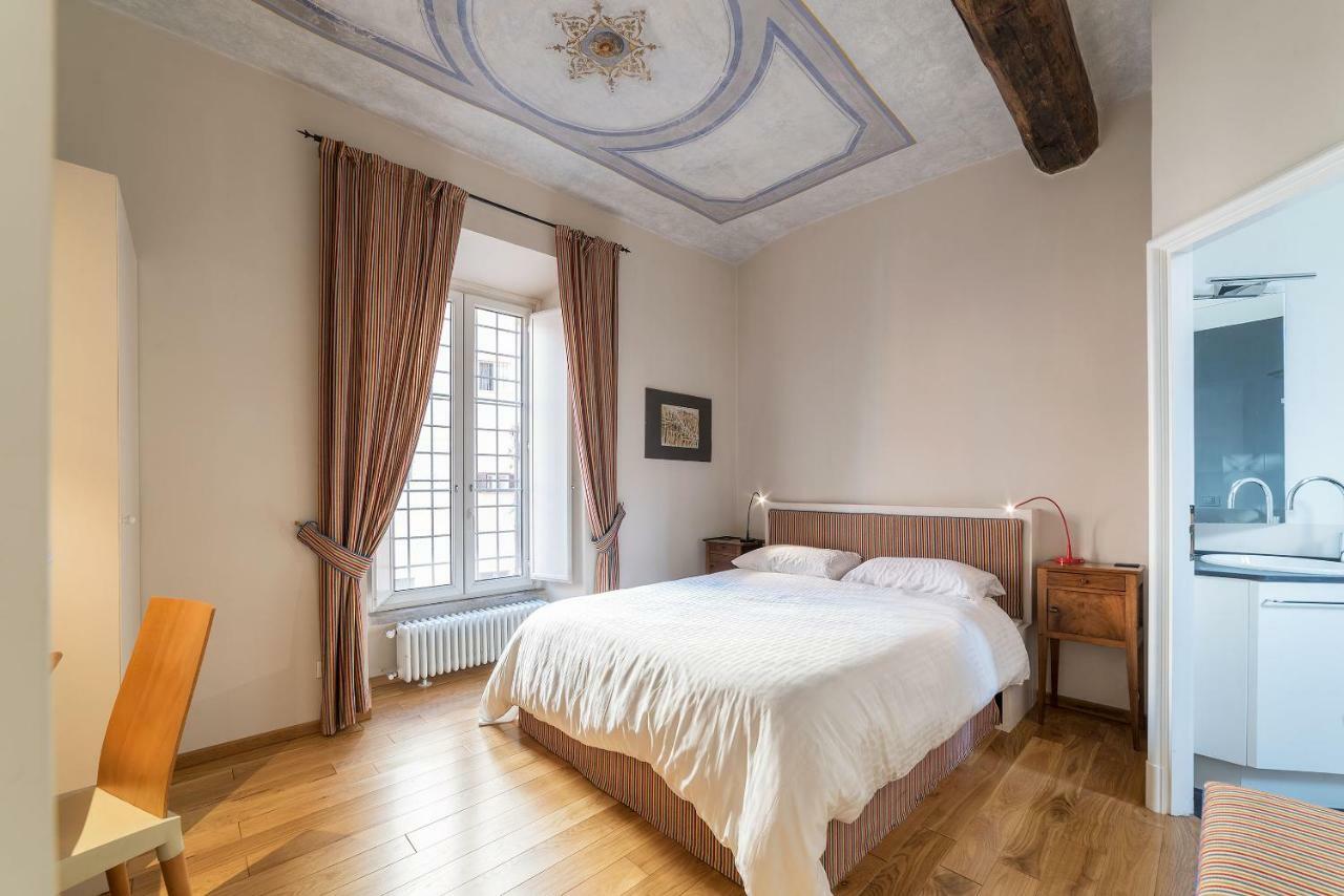 Apartment Monti Stunning With Terrace Rom
